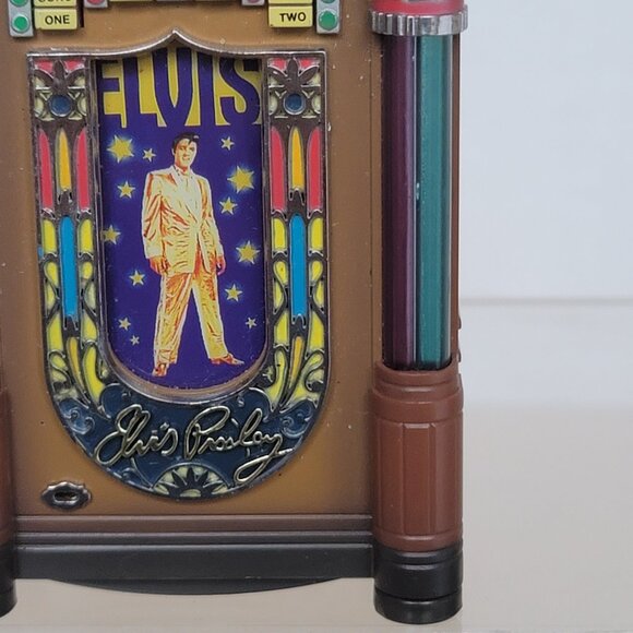Vintage  Carlton Cards 1997 Elvis Jukebox Lights Music Ornament 3rd in A Series - Picture 7 of 17